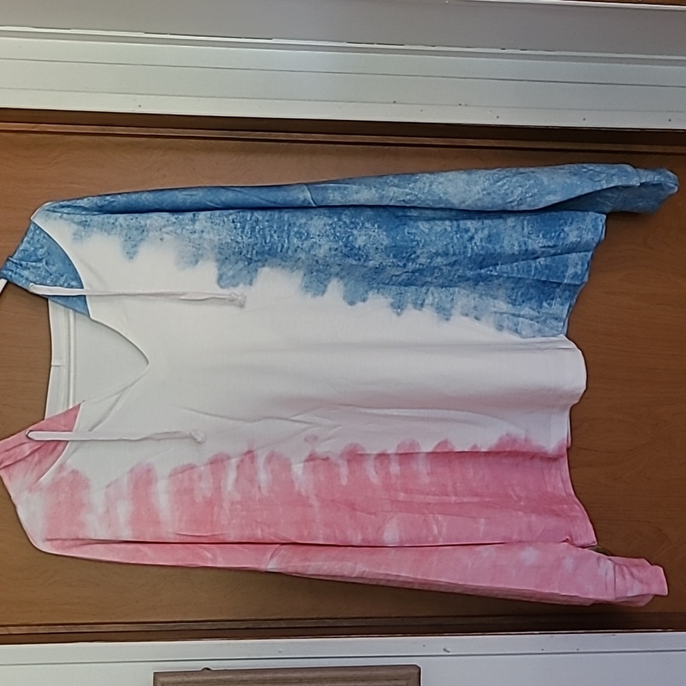 NWOT 2x pink, white, and blue hooded top